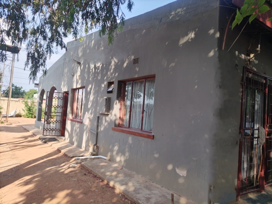 10 Bedroom Property for Sale in Rustenburg Central North West
